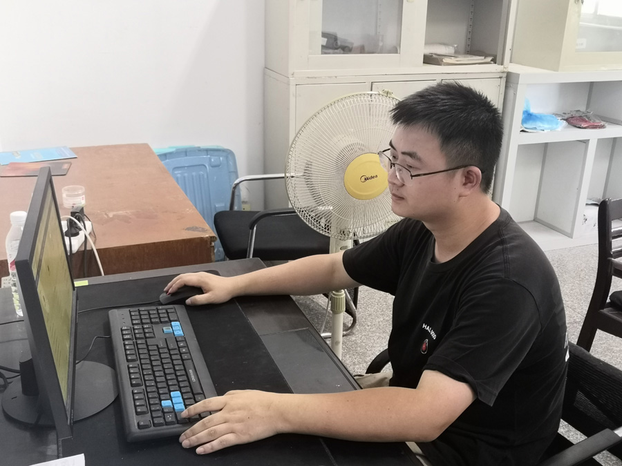 2022年度ag尊龙凯时·人生就是博医药优秀科技奋斗者——雷智斌
